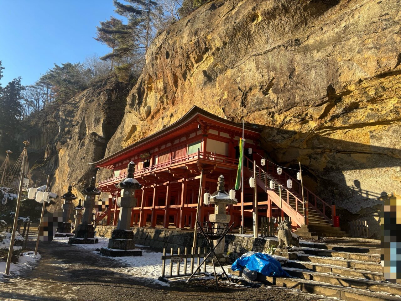 達谷窟毘沙門堂