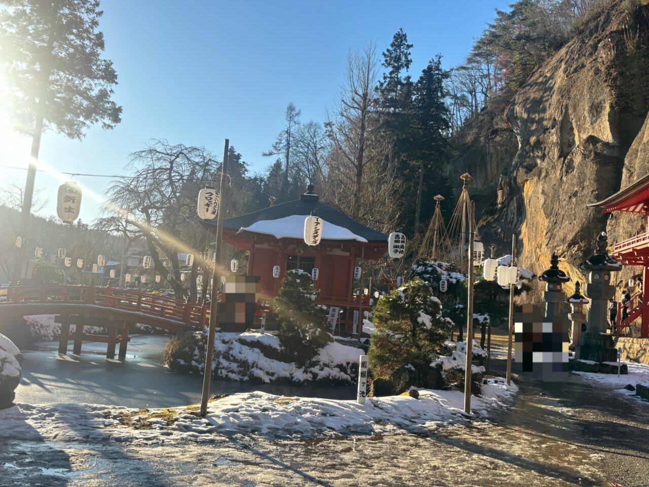 達谷窟毘沙門堂